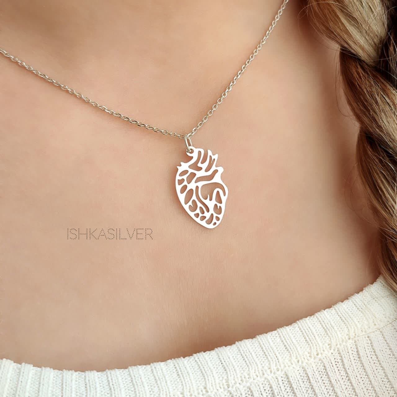 آویز پلاک قلب تپنده نقره آویز پلاک قلب تپنده